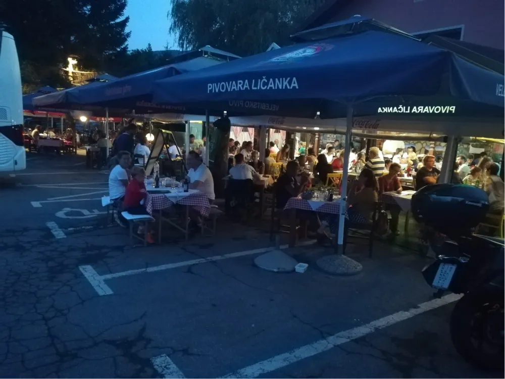 Bistro Vila Velebita – terasa Bistro Vila Velebita - terasa