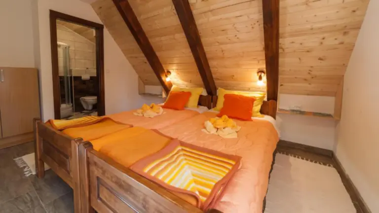 Vacation Home - Woodland Lodge