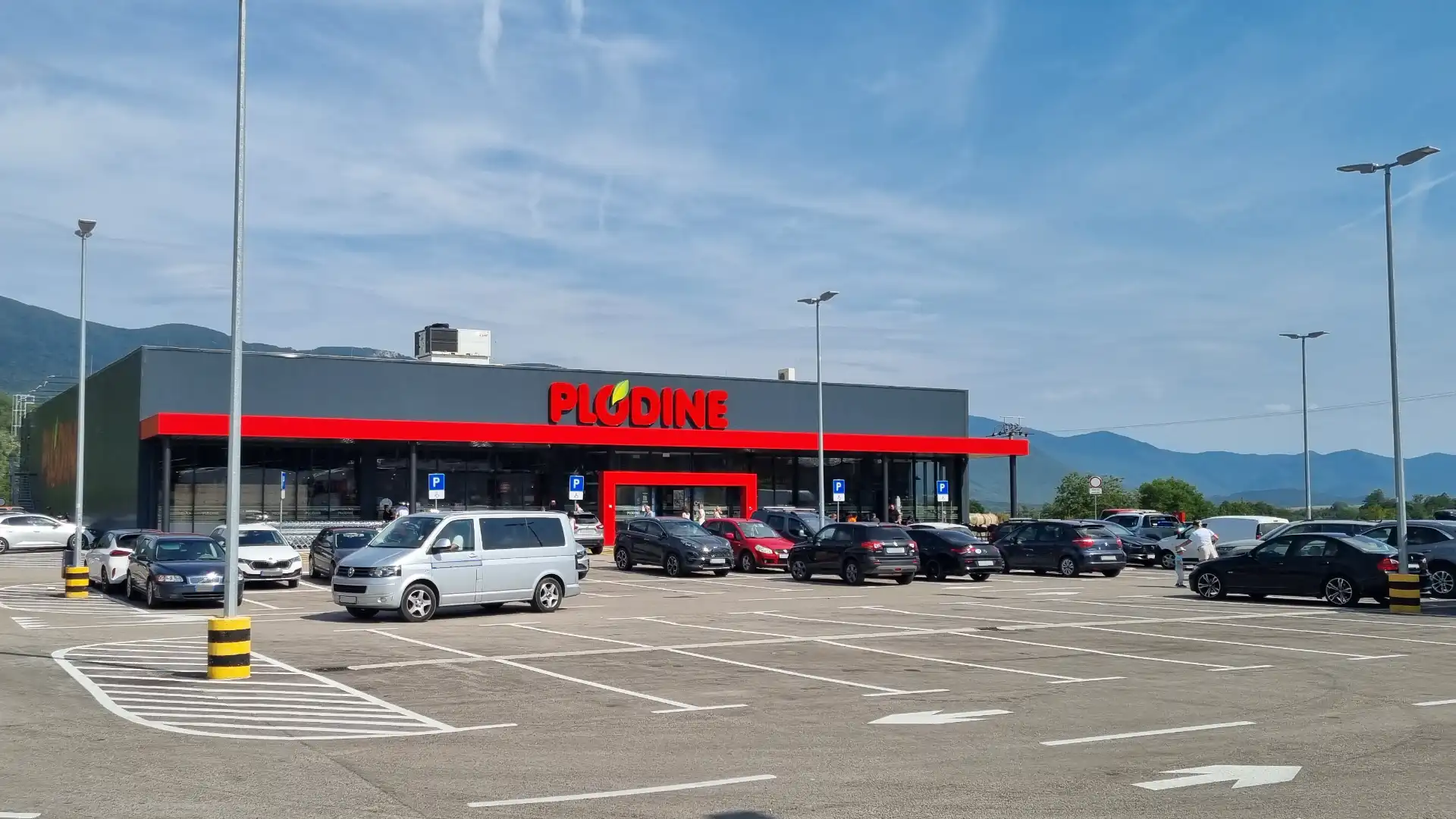 Supermarket u Korenici Supermarket u Korenici