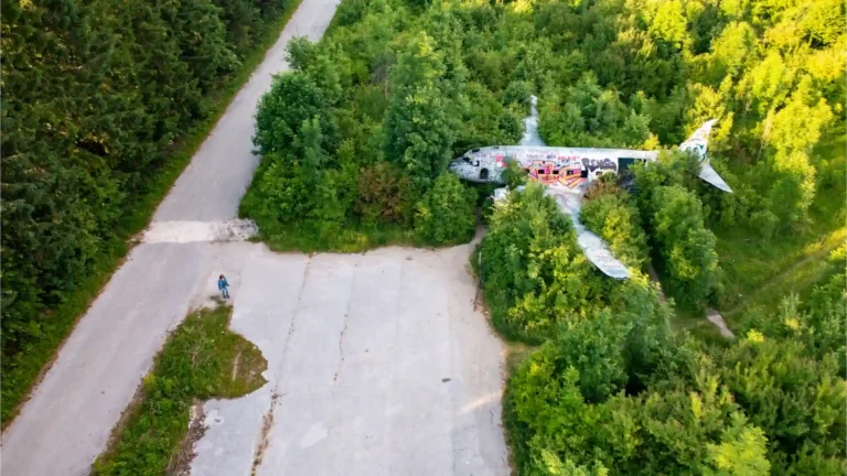 Aerodrom Željava – by Secret Croatia