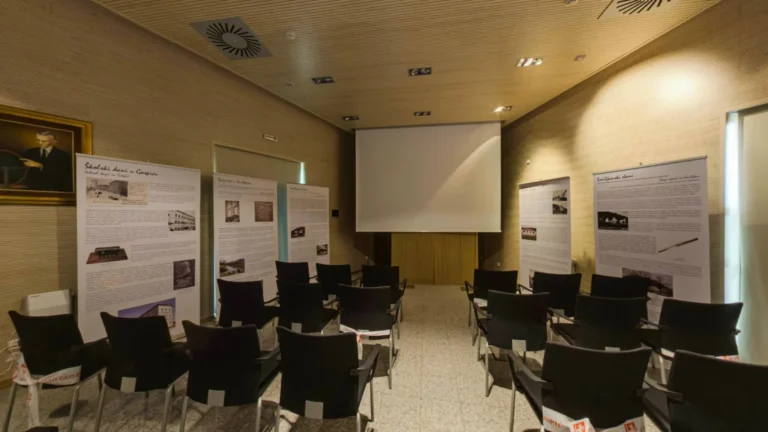 Memorijalni centar Nikola tesla-Smiljan