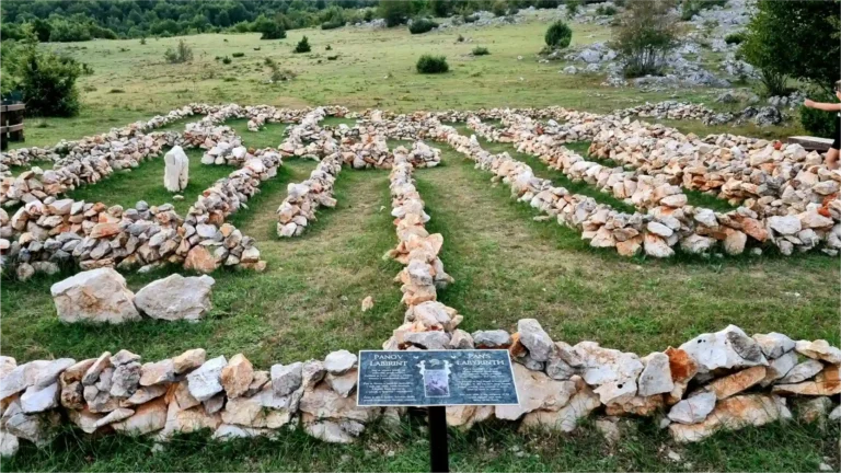 Pećinski park Grabovača - Panov labirint
