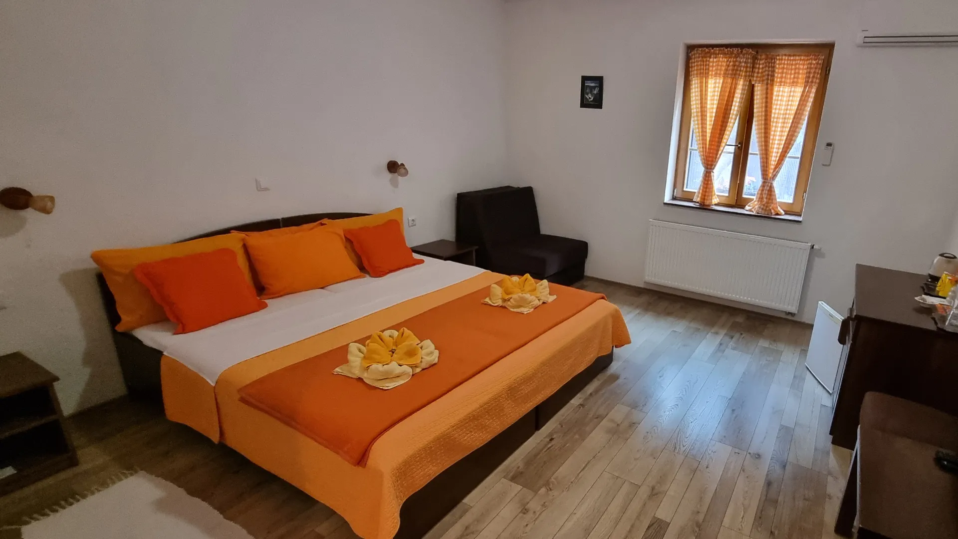 Soba 12 – Deluxe soba Silent Pines-03