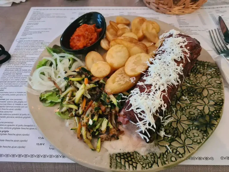 Bistro Vila Velebita - Glavno jelo